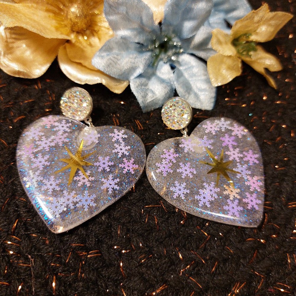 Starburst w Snowflakes Heart Earrings, Sparkly Festive Holiday Queen.Pinup.....